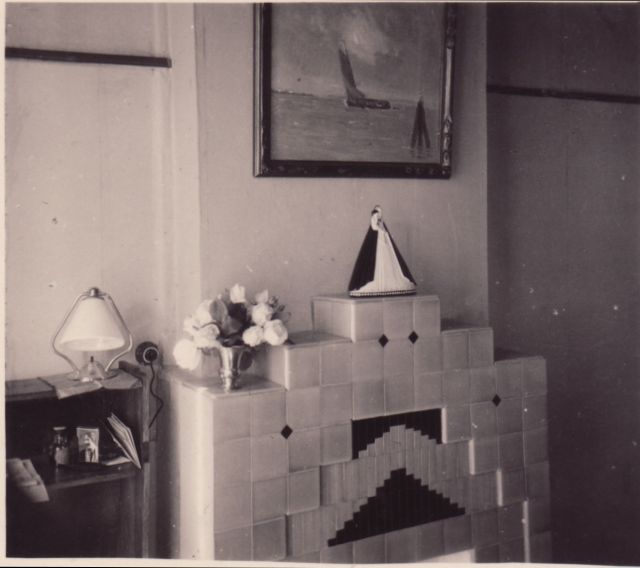 Vader wou per sé een kubistische haard. Het aantal bezoeken, omdat mensen onze living zo gezellig vonden, daalde dramatisch.